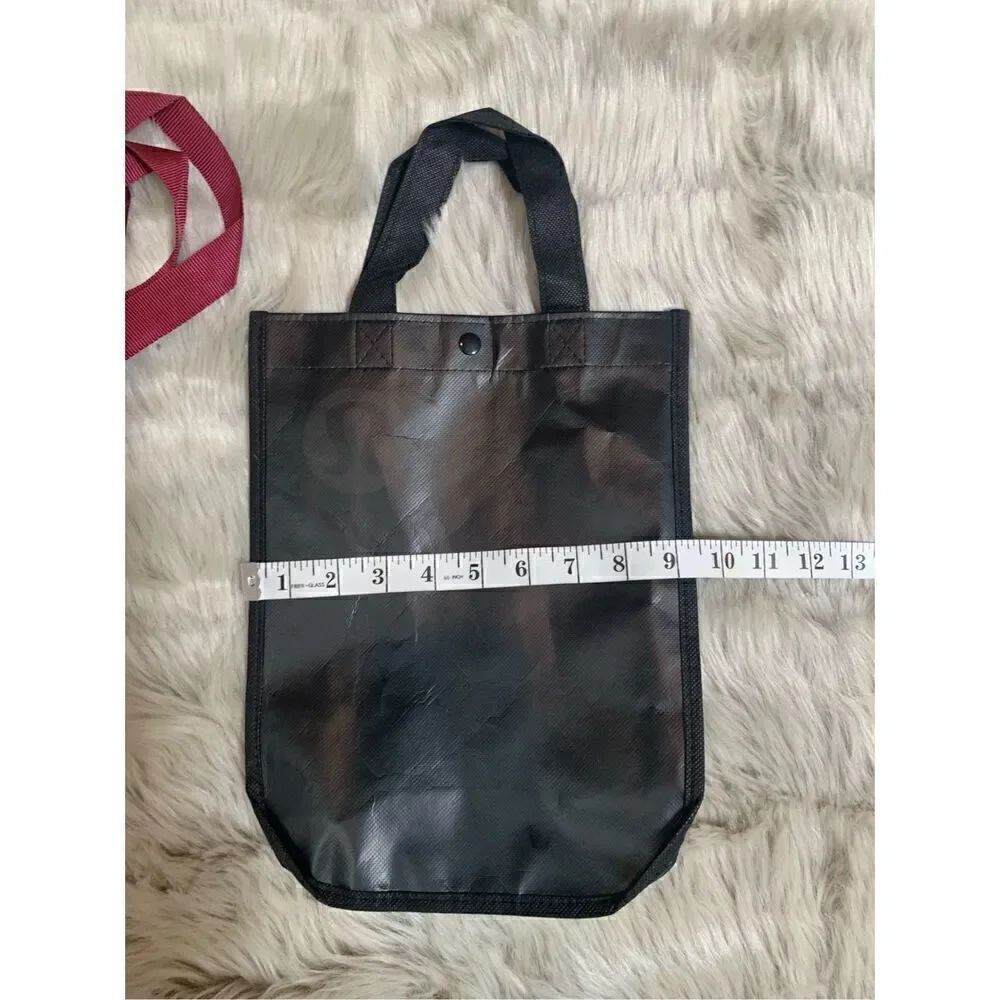 Lululemon Reusable Bags (3) - Picture 7 of 9